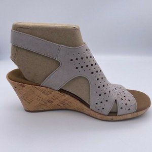 Rockport Womens Metallic Khaki Briah Hood Sling We
